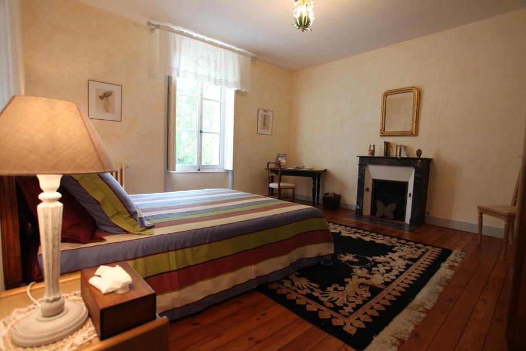 Chateau Du Beugnon Bed & Breakfast Tigné Rom bilde